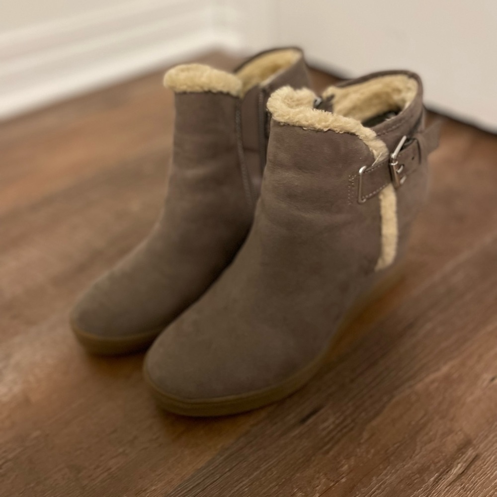 Unisa winter wedge boots!